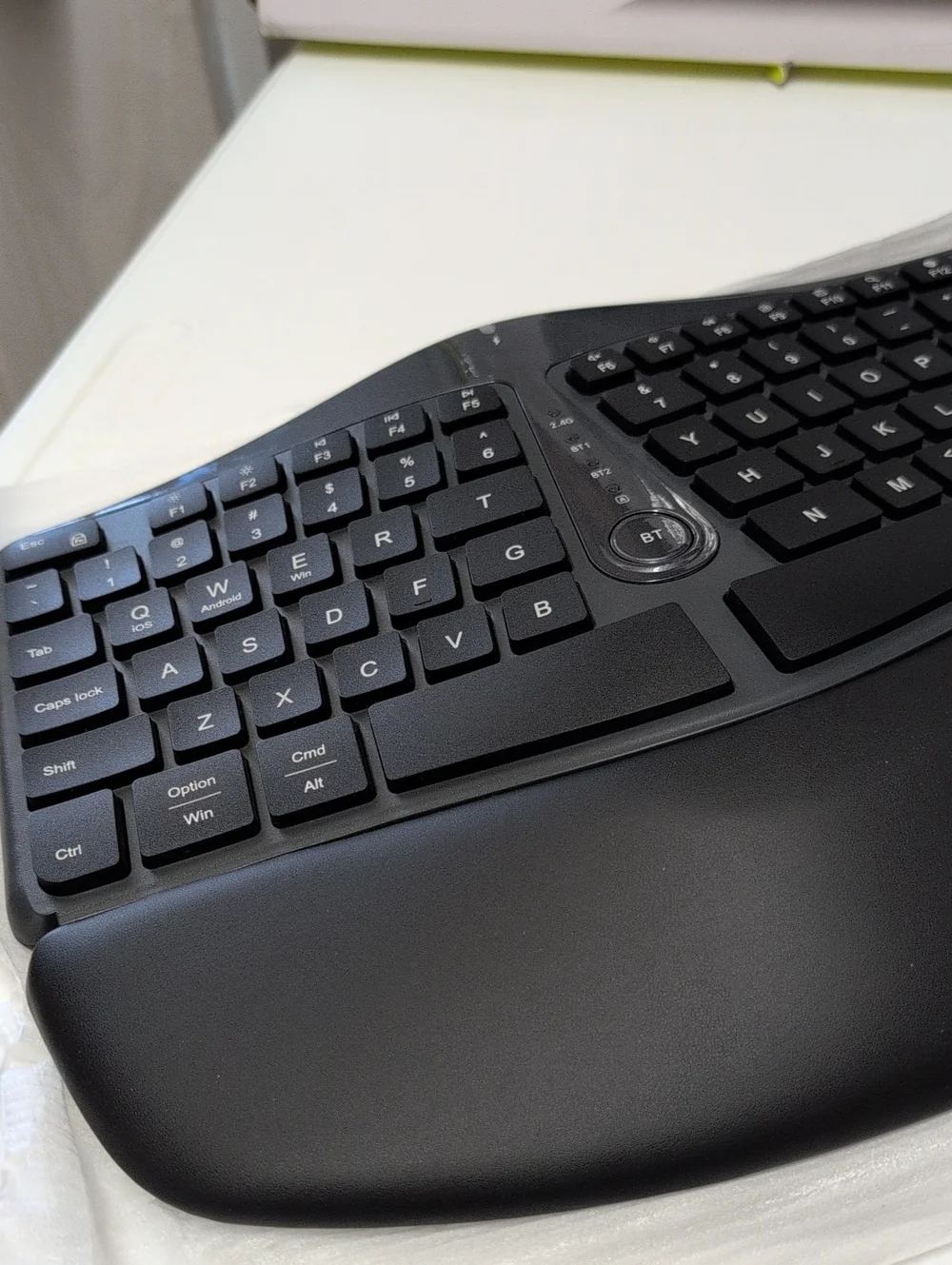 Delux GM901 Ergonomic Split Keyboard - Black. (95)